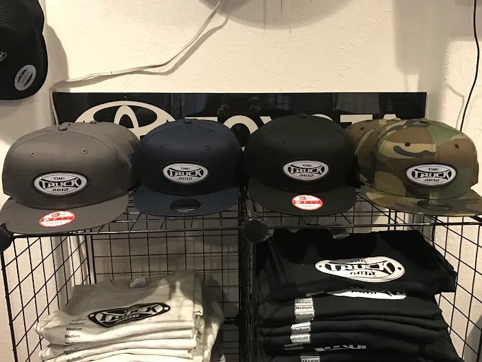 The Truck Shop: Toyota/Lexus/Scion 6