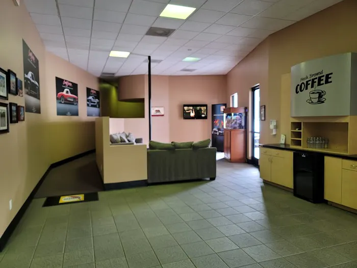 Luxury Auto Body of Miramar 2