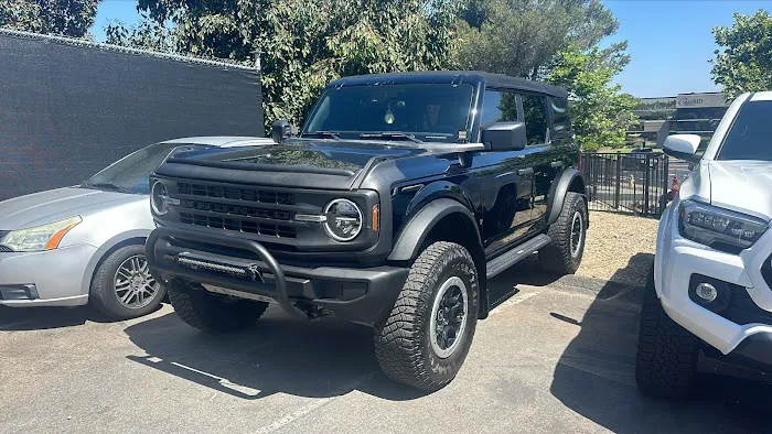 Luxury Auto Body of Miramar 3