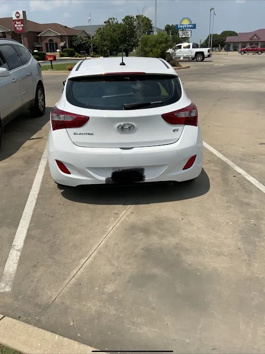 Carl's Collision Center 0