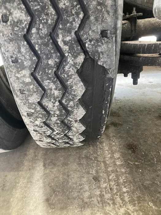 Dixie Truck & Trailor Repair 3
