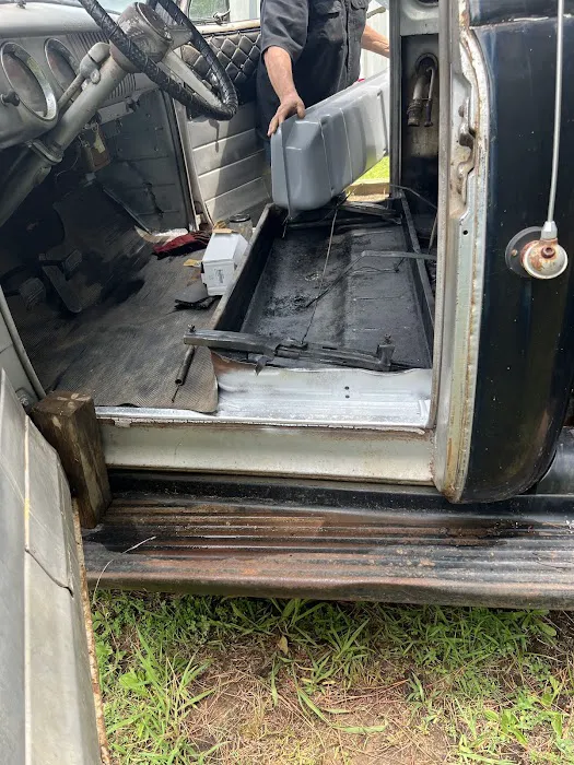 Honest Truck Trailer & Auto Repair 5