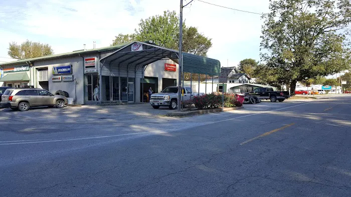 Honey's Service Station & Tire 4