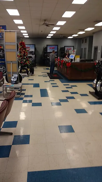 Gateway Tire & Service Center 8