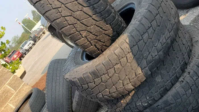 Tire K and h tire shop in Whitehall st 8