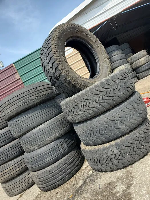 Tire K and h tire shop in Whitehall st 9