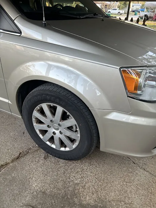 Caliber Collision & Auto Glass 7