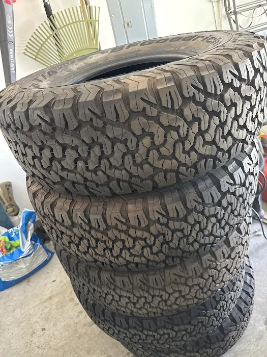 Alan's Wheels & Tires 4