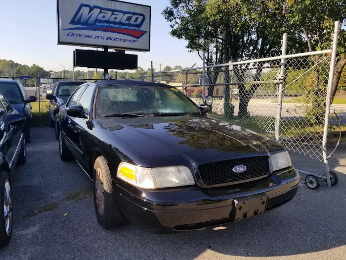 Maaco Auto Body Shop & Painting 9