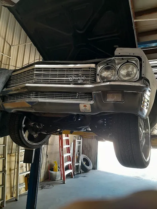 Old School Auto Service, Mechanic near me. 1