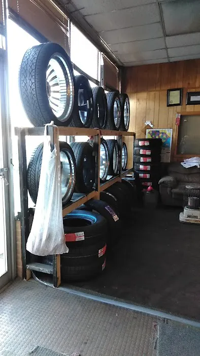 Latino Tire 3