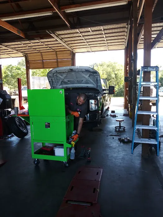 Upstate Forklift Maintenance and Truck Center 24 HR ROADSIDE ASSISTANCE 5