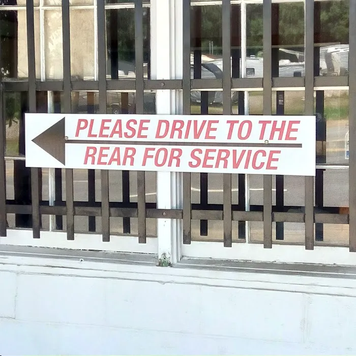 Harling’s Discount Tire Market 1