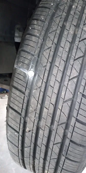 Greenwood Speedy Tires 3