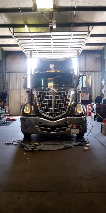 Bannister Truck Tire And Service 4