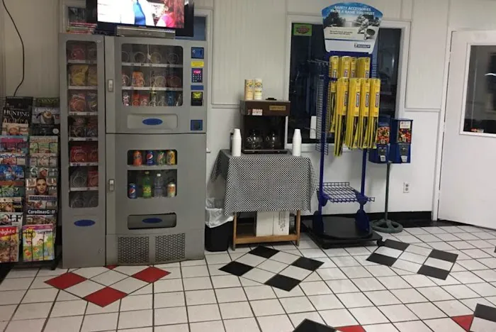 Buff's Tire & Service 2