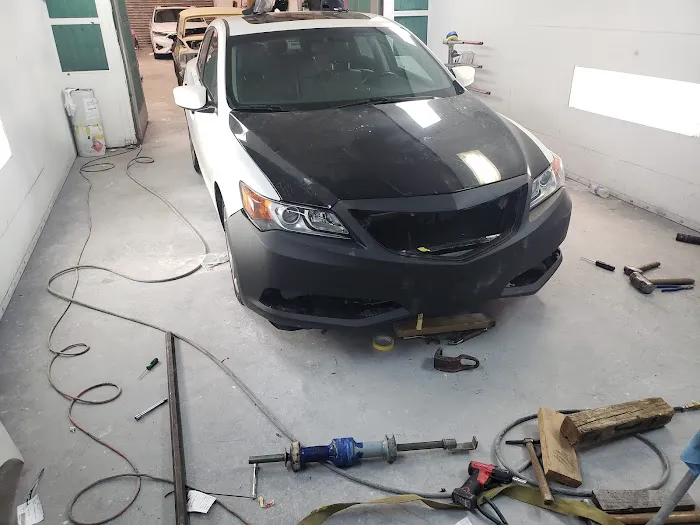 U&V Collision Repair LLC 0