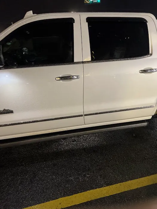 U&V Collision Repair LLC 3