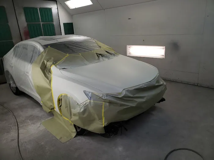 U&V Collision Repair LLC 5
