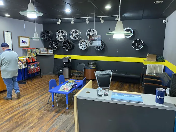 Porter’s Tire Store 2