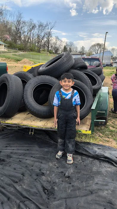 MECHANIC AND TIRE SHOP 4