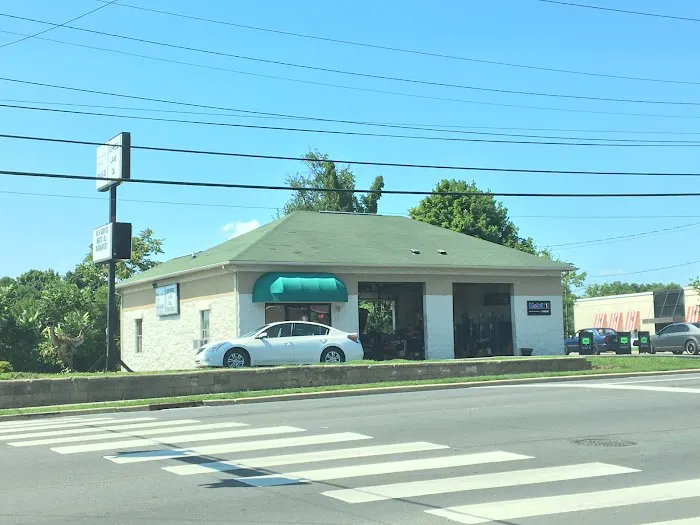 Express Lane East Oil 0