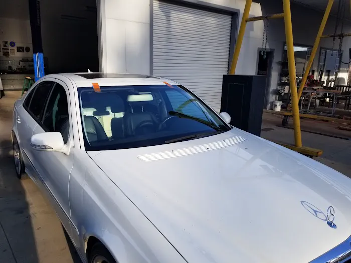 Auto Glass Corps 1