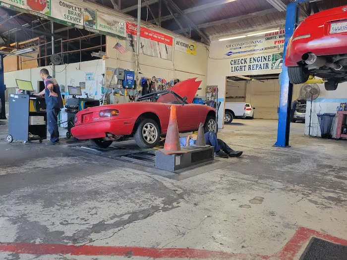 HI-TECH AUTOMOTIVE 3