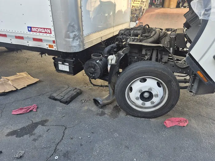 ORD Road Service - Truck Repair 0