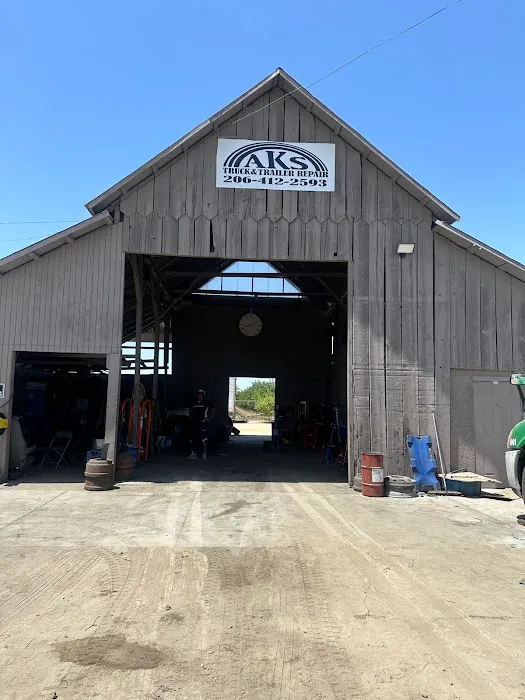 AKS Truck and Trailer repair 3