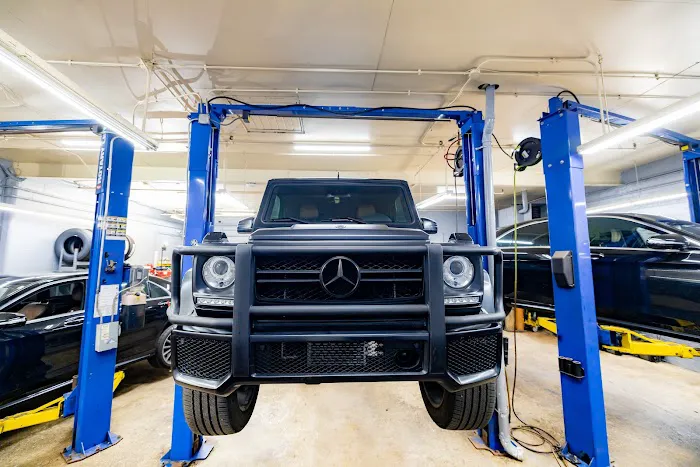 Auto Park Car Service Center 2