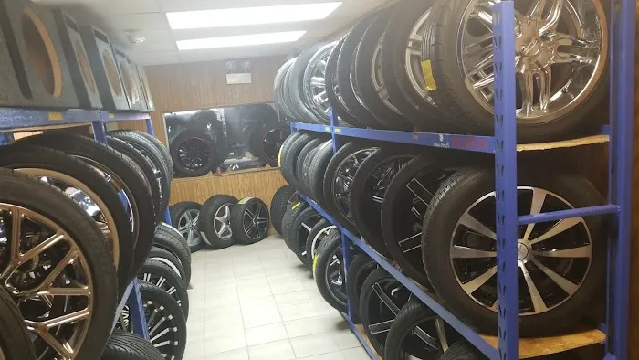 Big Timers Tire Shop 7