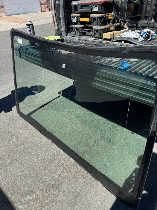 Auto glass solution 2