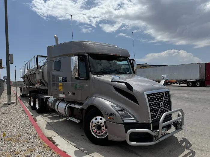 Speedco Truck Lube and Tires 7
