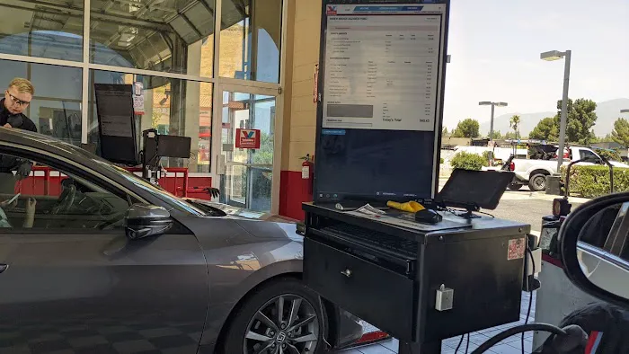 Valvoline Instant Oil Change 3