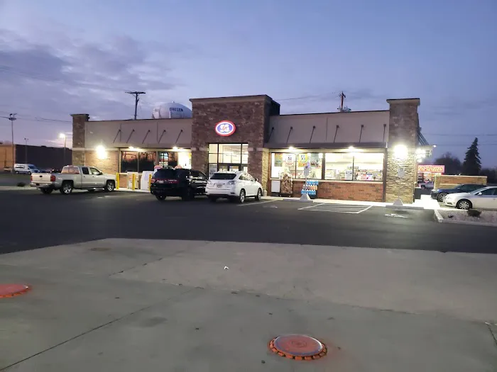 AutoZone Auto Parts 1