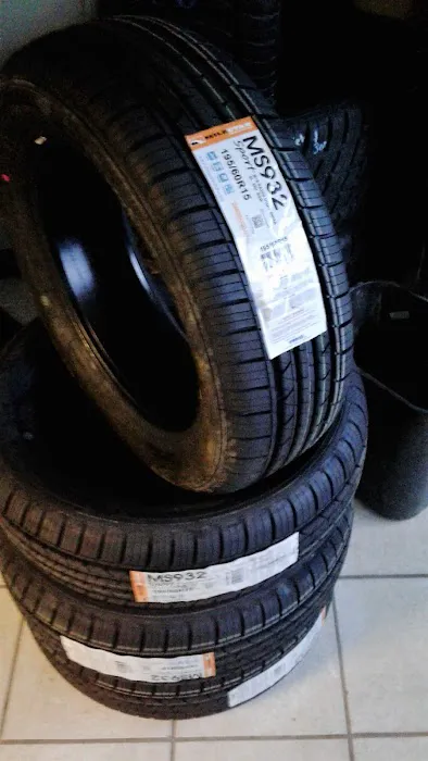 A & M Auto Care 7