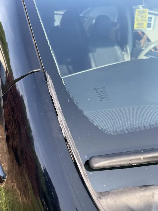 Defender Auto Glass - Elyria 1