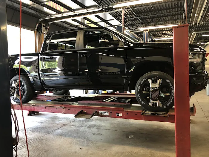 Mr. Tire Auto Service Centers 6