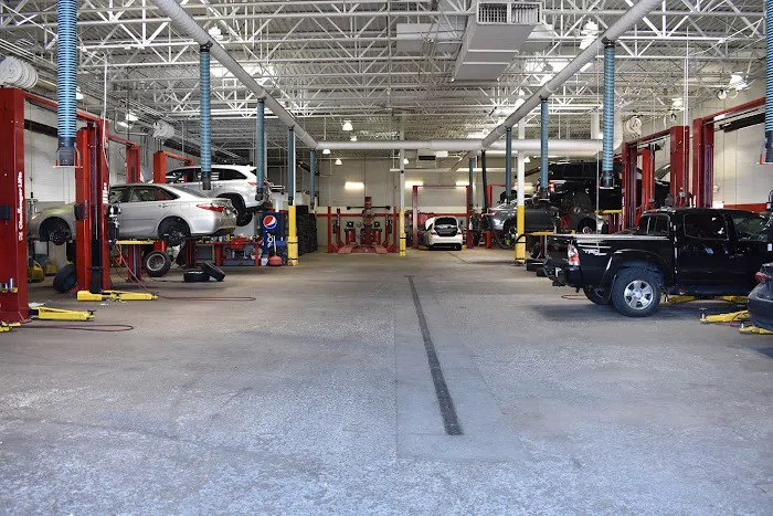 Westside Toyota Service Center 1