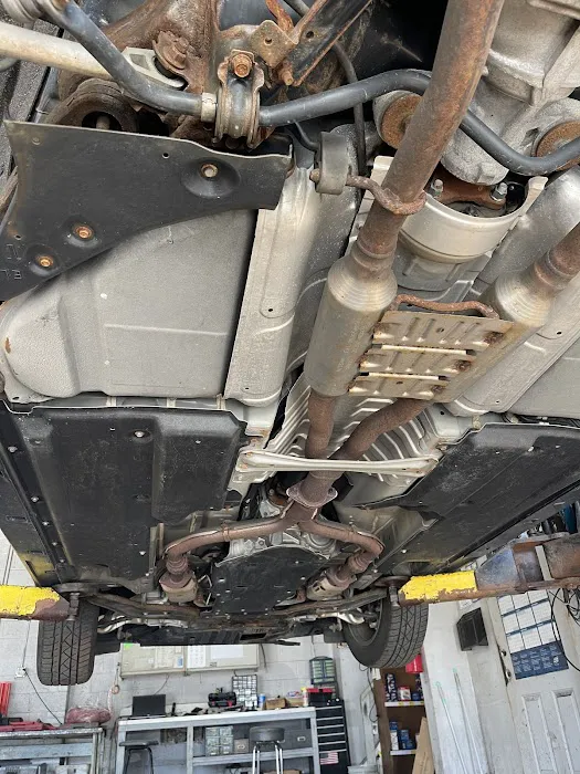 Westside Discount Muffler & Brakes by Mogo Auto Services 4