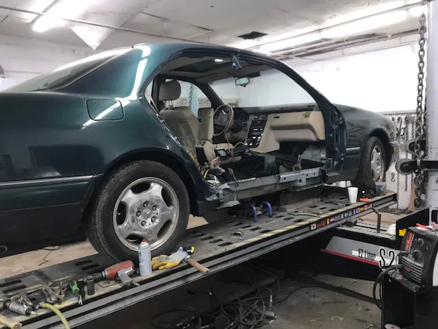 Brother's Auto Collision & Frame Repair 4