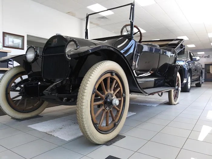 Walker Bros Chevrolet Service 6