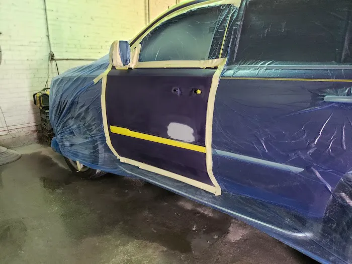Lou's Auto Body 5
