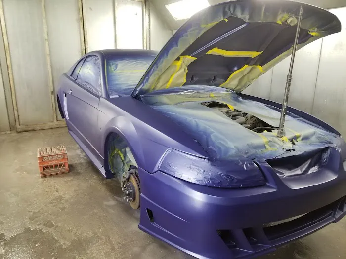 Lou's Auto Body 6