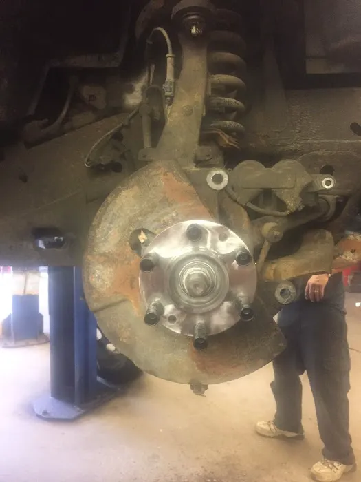 Huskie Auto Service 3