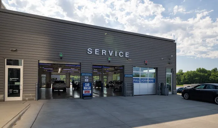 AutoNation Ford North Canton Service Center 8