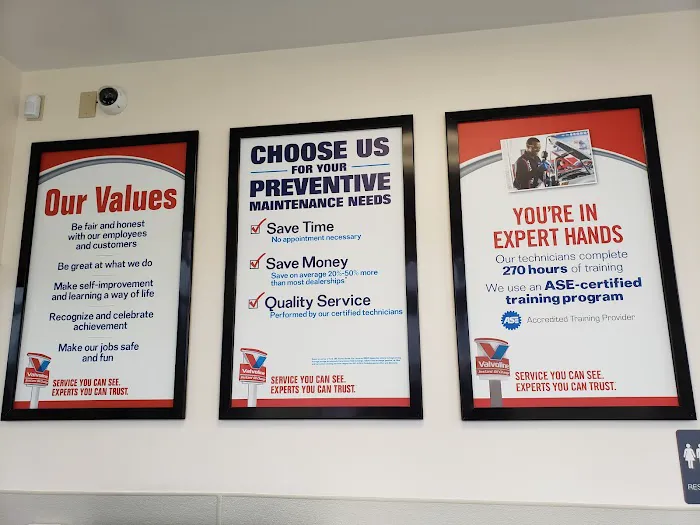 Valvoline Instant Oil Change 4
