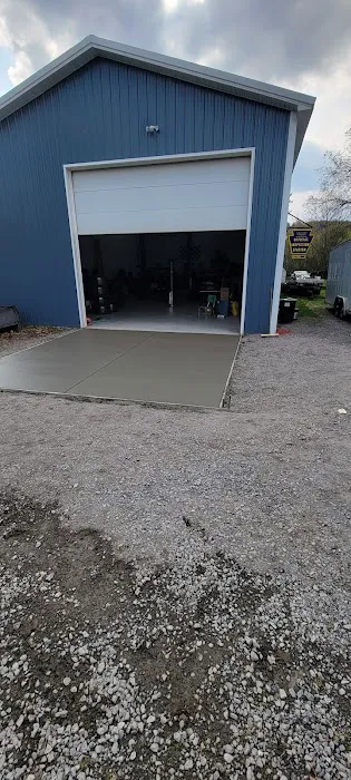 Gabriel's Truck, Trailer & Auto 1