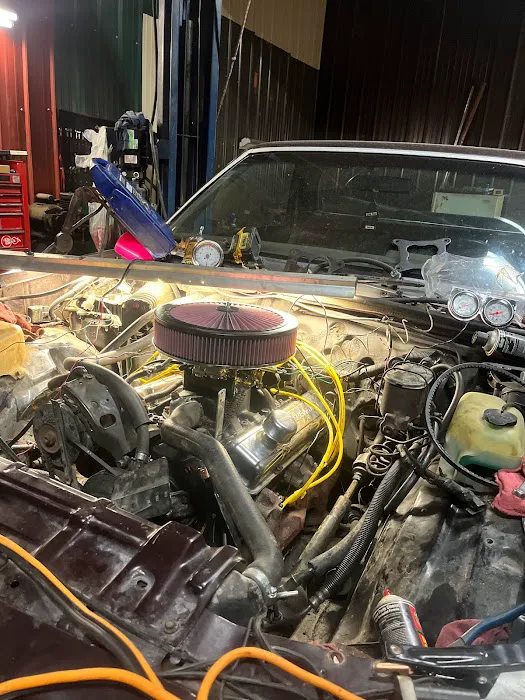 Adams Auto Garage 9